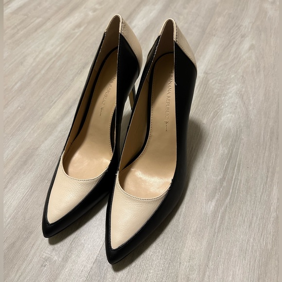 Banana Republic Leather Heels - Picture 1 of 5